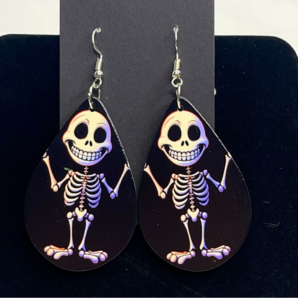 NWOT Adorable skeleton wood earrings